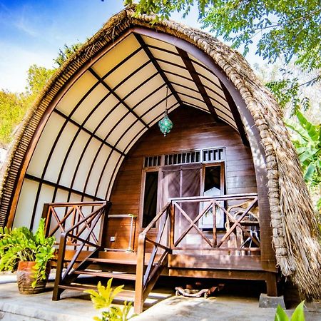 The Papalagi Resort Gili Gede Экстерьер фото