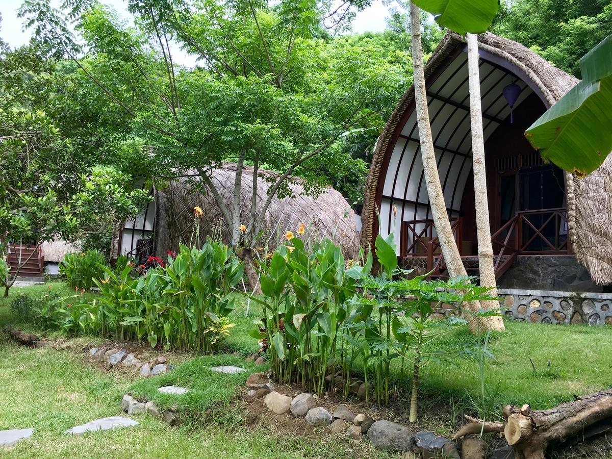 The Papalagi Resort Gili Gede Экстерьер фото